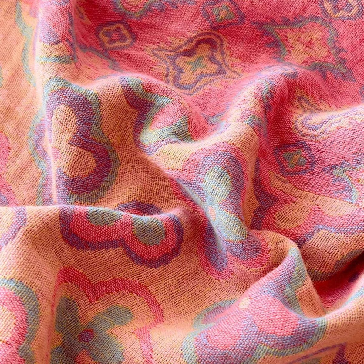 Luxurious Cotton Bed Sheets - Experience Ultimate Comfort with Our Jacquard Fitted Sheets - Image 5