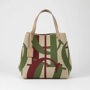 Luxury Retro Handbag for Women - Fashion Collection
